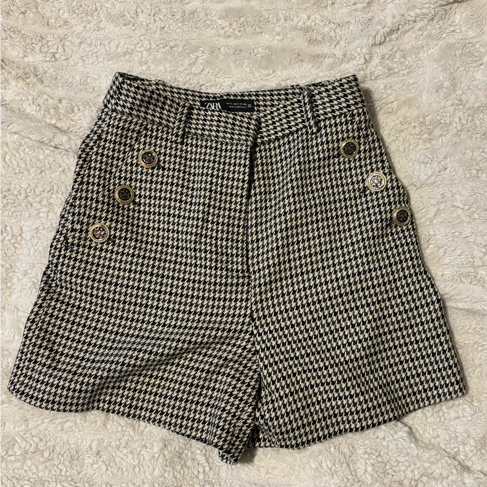 Zara Black and White Houndstooth Button-Front Shorts